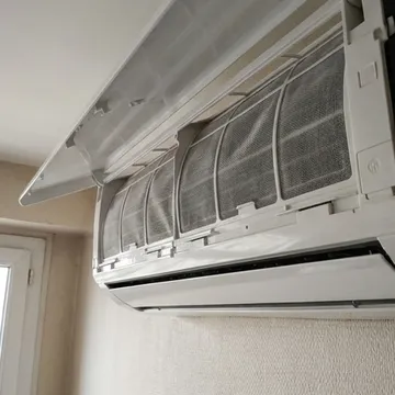 Photo jointe par Corinne S. à Neuilly-sur-Seine : Entretien de climatisation